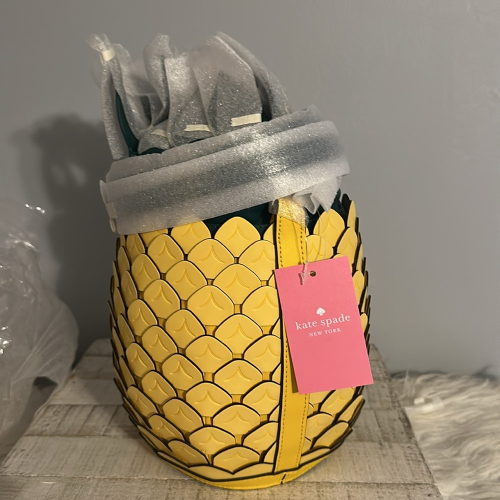 Nwt Kate spade pineapple colada crossbody bag - Picture 3 of 8
